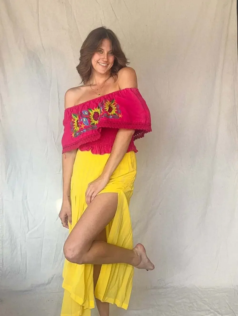 Vintage Hot Pink Off the Shoulder Embroidered Sunflower Oaxacan Summer Top - Picture 3 of 10